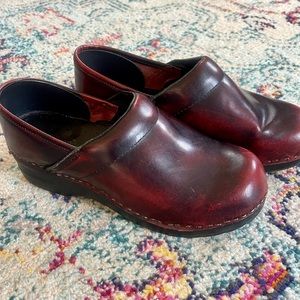 LLBEAN WOMENS CLOGS